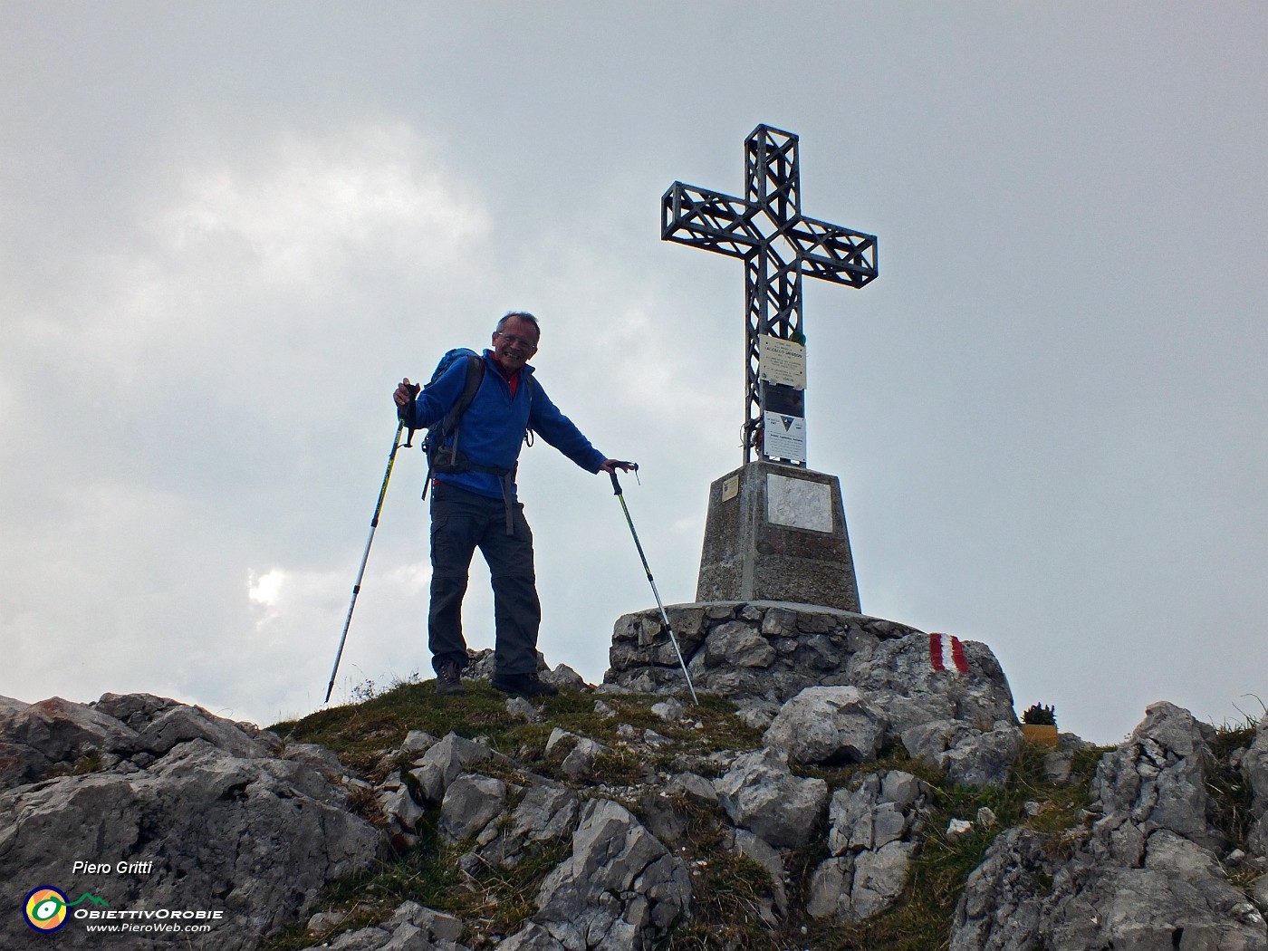 02 Monte Alben (2019 m) dalle creste sud.JPG